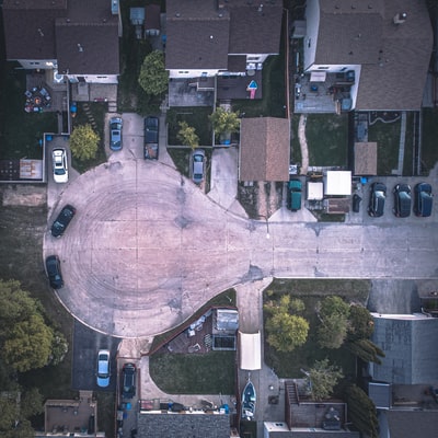 Brown and white concrete building
